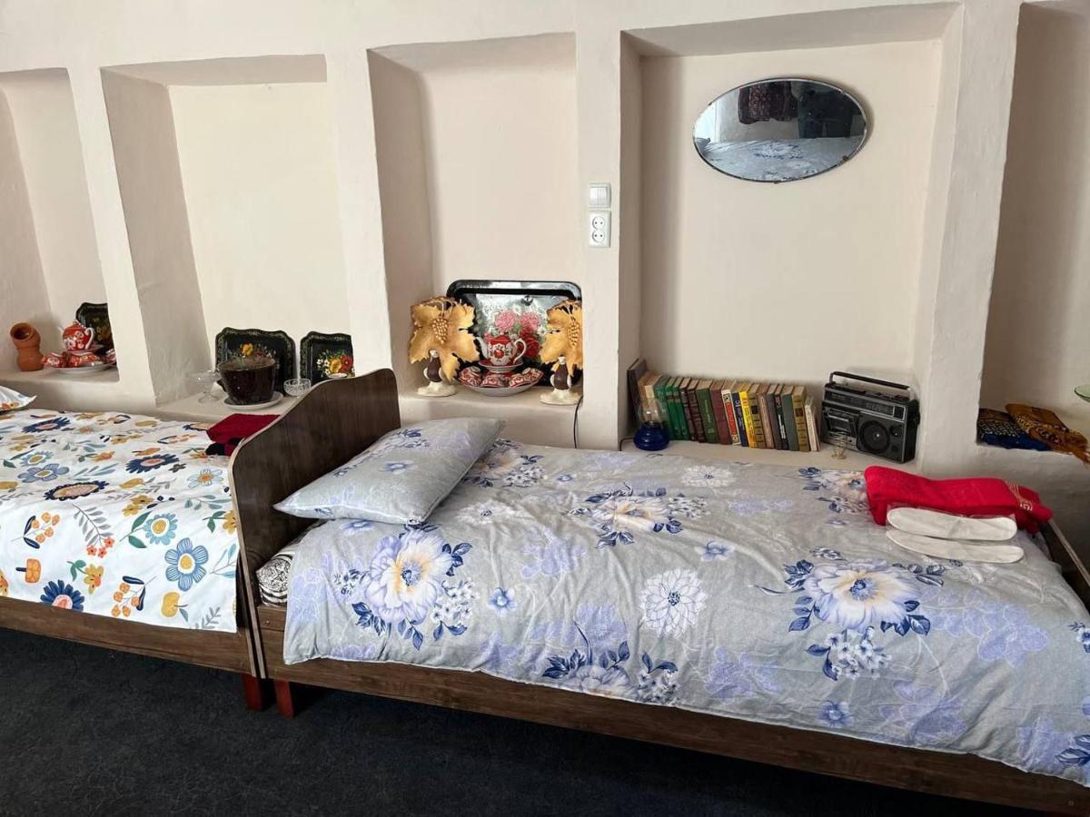 Tasmin Mexr Hostel サマルカンド エクステリア 写真