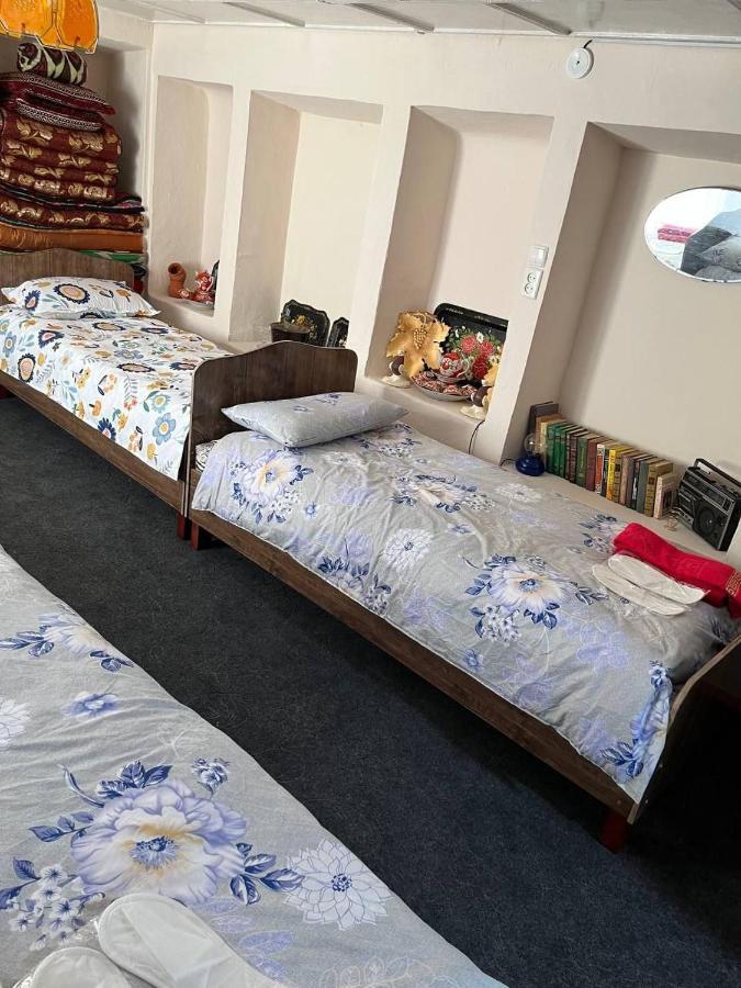 Tasmin Mexr Hostel サマルカンド エクステリア 写真